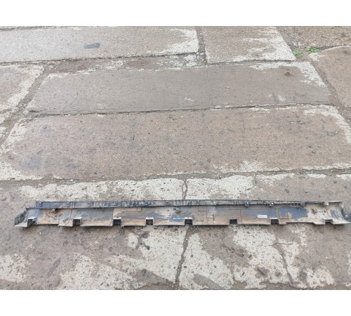 Накладка на порог правая