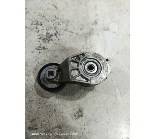 Натяжитель приводного ремня