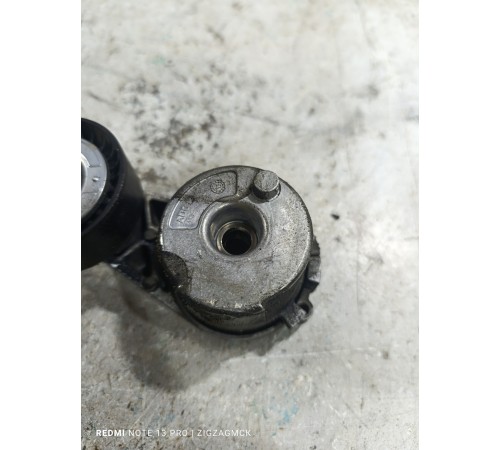 Натяжитель приводного ремня