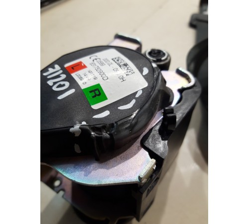 Ремень безопасности (задний, левый)