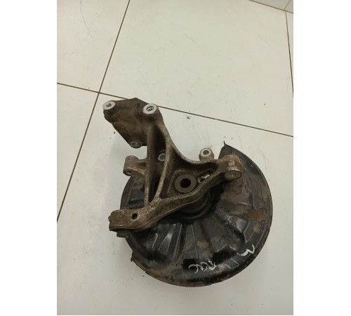 Кулак поворотный задний правый