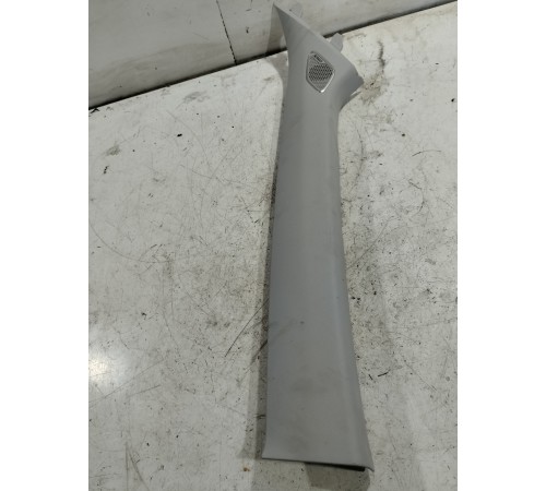 Обшивка лобового стекла левая