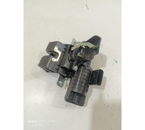 Замок крышки багажника