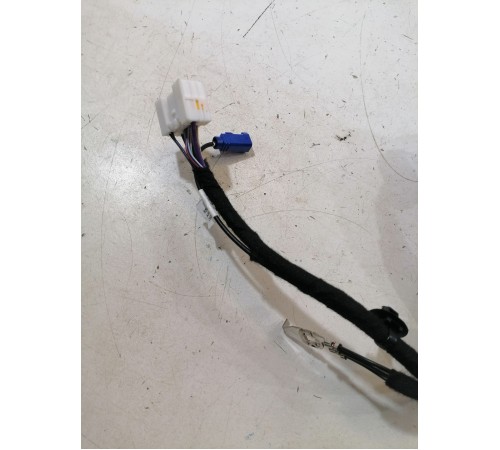 Электропроводка крышки багажника