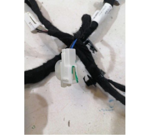 Электропроводка крышки багажника