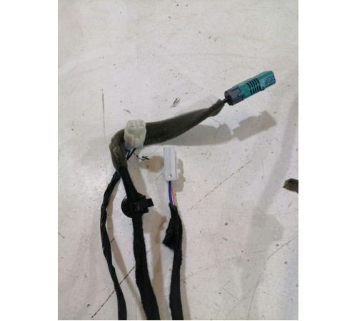 Электропроводка крышки багажника