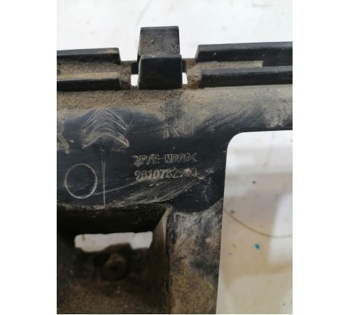 Кронштейн усилителя заднего бампера задний правый