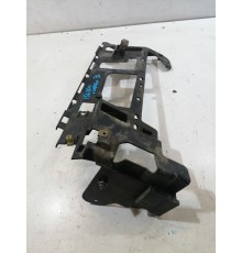 Кронштейн усилителя заднего бампера задний правый