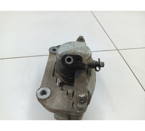 Суппорт передний правый