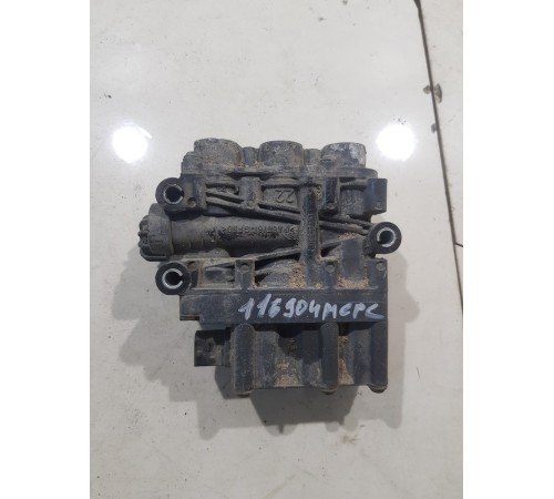 Кран управления пневмоподвеской главный WABCO