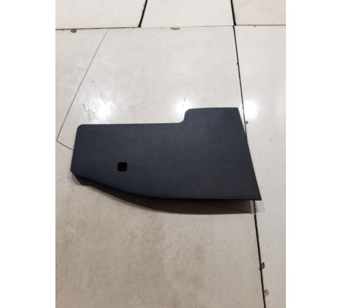 Накладка центральной консоли левая