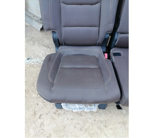 Задний ряд сидений