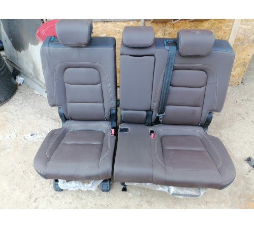 Задний ряд сидений