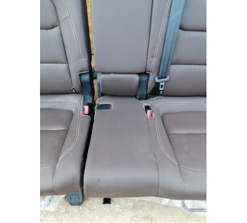 Задний ряд сидений