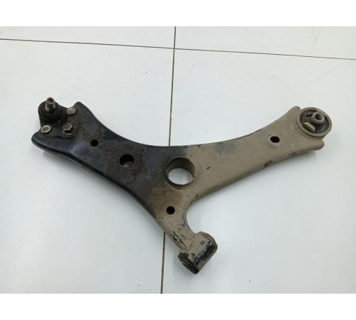 Рычаг подвески передний правый нижний