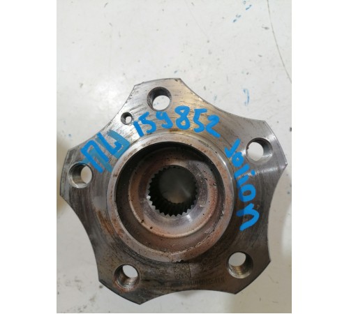 Ступица передняя левая