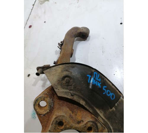 Кулак поворотный передний правый