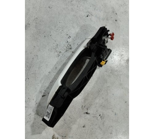 Ручка двери передняя левая внешняя