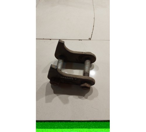 Серьга рессоры передняя левая