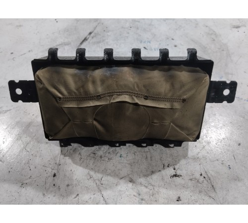 Подушка безопасности пассажира