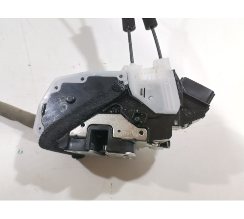 Замок двери задний левый