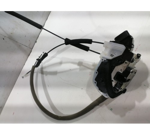 Замок двери задний левый