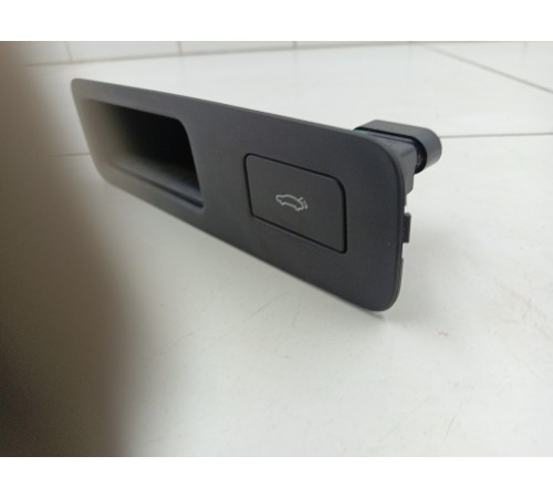 Кнопка багажника