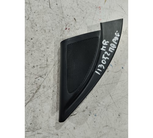 Угол двери передний правый внутренний