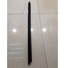 Уплотнитель стекла(задний правый внутренний)