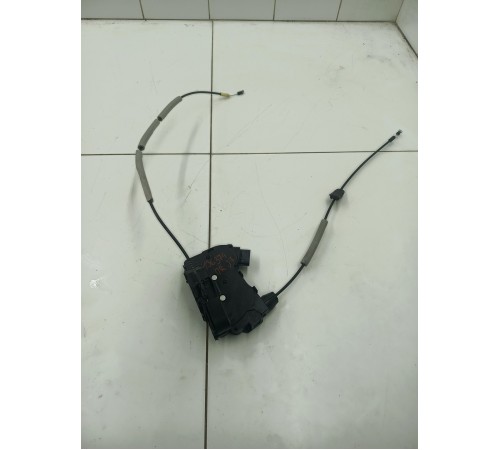 Замок двери передний правый