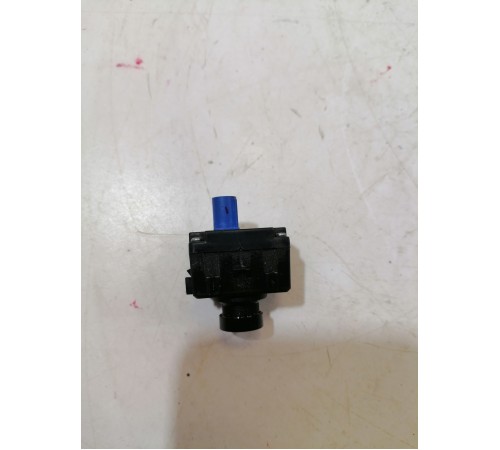 Камера переднего вида