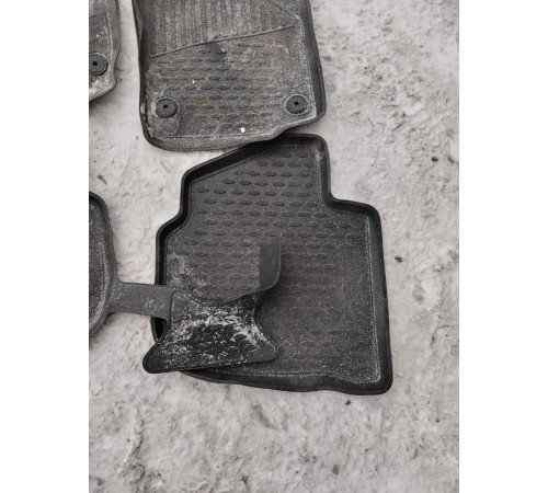 Комплект ковриков салона