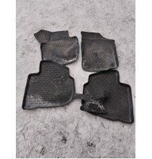 Комплект ковриков салона