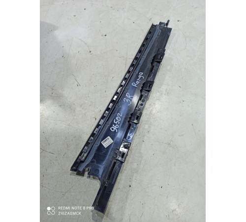 Накладка двери (задняя правая)