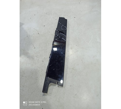 Накладка двери (задняя правая)