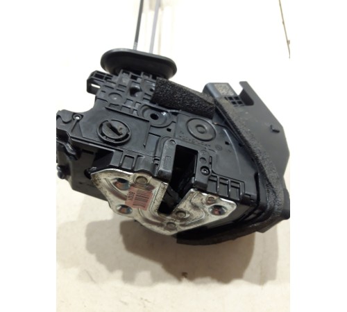 Замок двери (задний правый)