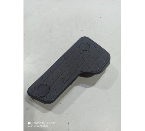 Накладка ступеньки (задняя правая)