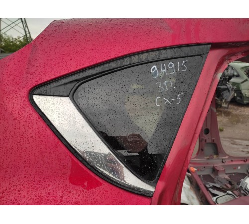 Глухое стекло(заднее правое)