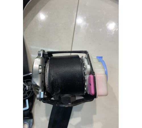 Ремень безопасности (передний, правый)