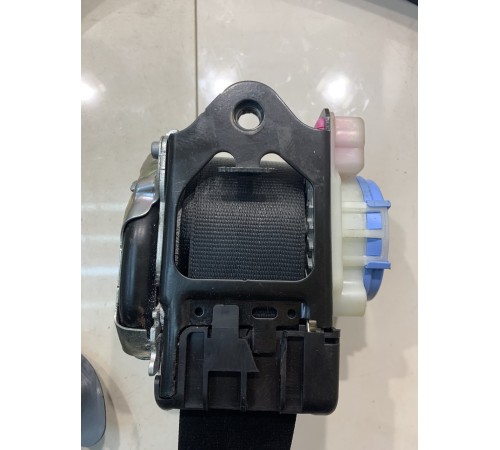 Ремень безопасности (передний, правый)