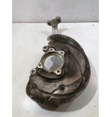 Кулак поворотный передний правый