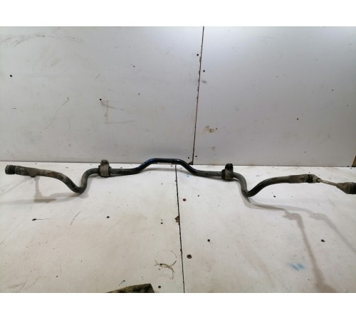 Стабилизатор передний