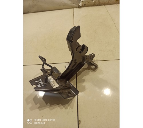 Кронштейн крепления сиденья(правый)