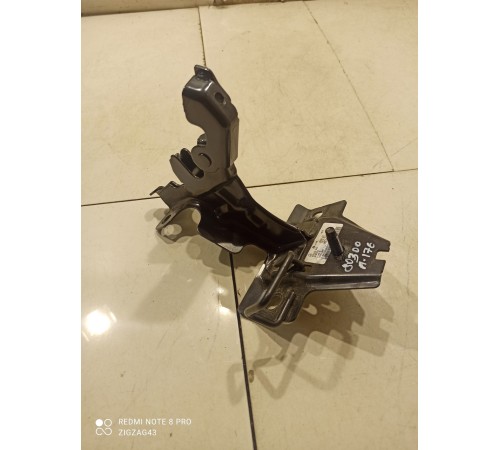 Кронштейн крепления сиденья(правый)