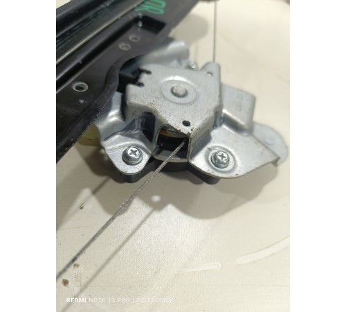 СтеклоподьемникСтеклоподъемник электрический передний правый 