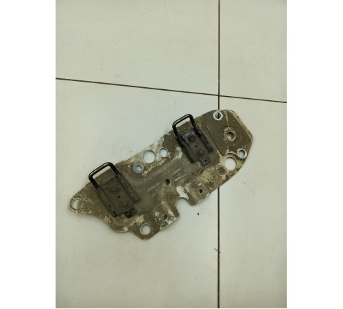 Ответная часть крепление салона