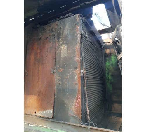 Радиатор охлаждения двигателя основной