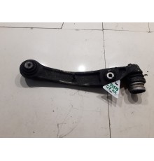 Рычаг подвески (передний правый) Рычаг подвески (передний правый)