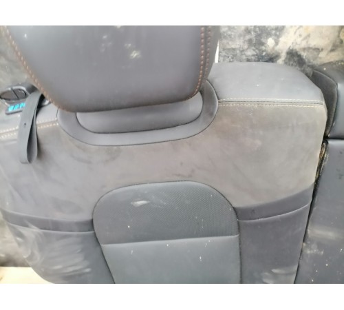 Задний ряд сидений