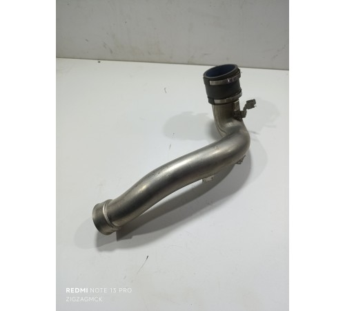 Патрубок интеркулера металлический